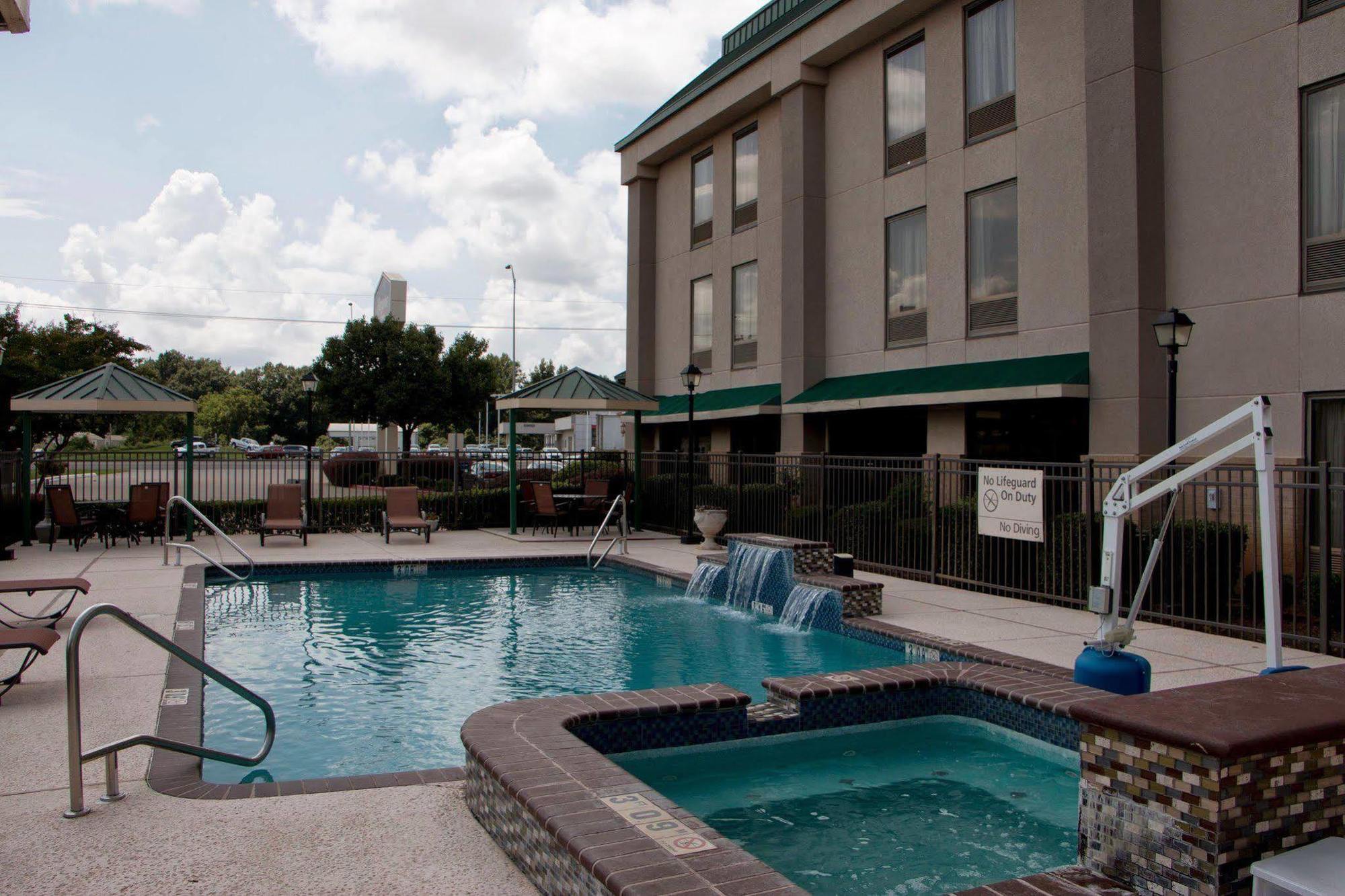 Hampton Inn Marshall Exterior foto